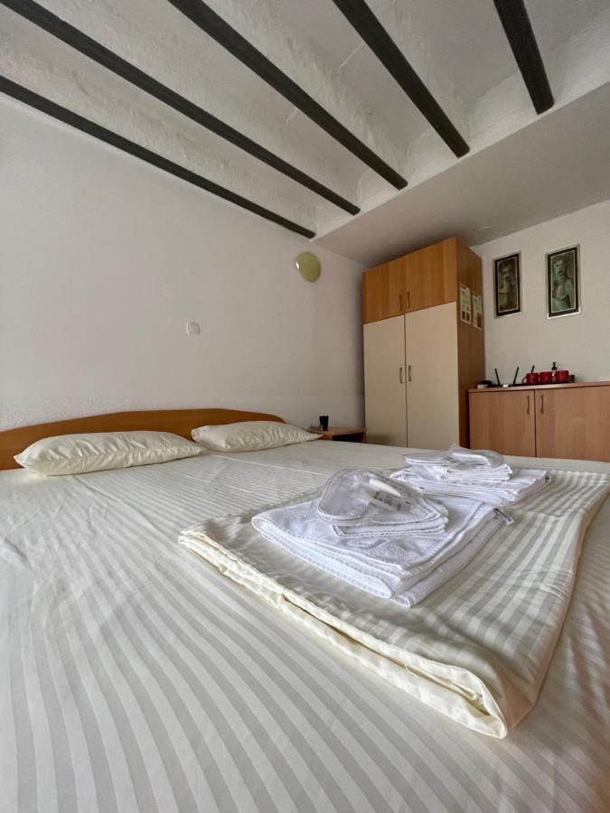 Apartments Evelyn Ohrid Esterno foto